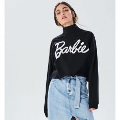 Bluza z golfem Barbie - Czarny. Bluzy marki Sinsay. Za 59.99 zł.