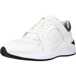 Buty GEOX D OMAYA Biały. Białe buty trekkingowe Geox, z tkaniny, bez zapięcia. Za 279.99 zł.