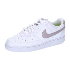 Buty do chodzenia damskie Nike Court Vision Lo. Białe buty do biegania Nike, bez wzorów, z materiału, bez zapięcia, do biegania, nike court. Za 465.00 zł.