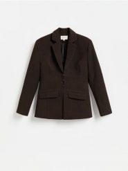 Taliowana marynarka - ciemnobrązowy. Brązowe marynarki i żakiety Reserved, l, bez wzorów, z tkaniny, bez ramiączek. Za 299.99 zł.