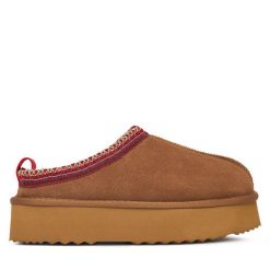 Kapcie DeeZee. Brązowe kapcie DeeZee, bez wzorów. Za 249.99 zł.