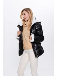 Bébé Kurtka zimowa w kolorze czarnym rozmiar: XL. Czarne kurtki bebe, na zimę, xl, bez wzorów, z puchu, bez kaptura. Za 221.88 zł.