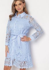 Niebieska Ażurowa Sukienka Koszulowa Mini z Wiązanym Paskiem Jolira. Niebieskie sukienki Born2be, m, w ażurowe wzory, z materiału, bez kołnierzyka, bez ramiączek, midi, koszulowe. W wyprzedaży za 135.99 zł.