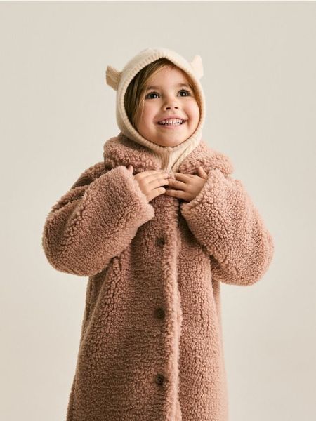 Płaszcz z imitacji baranka - brudny róż. Czerwone płaszcze Reserved, m, bez wzorów, z tkaniny, bez kaptura. Za 139.99 zł.