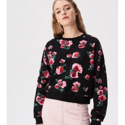 Bluza w kwiaty - Czarny. Bluzy marki Sinsay. W wyprzedaży za 29.99 zł.