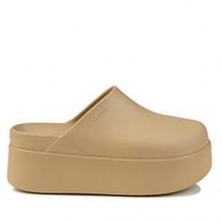 Klapki damskie Crocs DYLAN PLATFORM CLOG. Brązowe klapki Crocs, bez wzorów, bez obcasa, bez zapięcia. Za 239.00 zł.