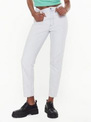 Calvin Klein Jeans Jeansy J20J220859 Biały Mom Fit. Białe jeansy Calvin Klein Jeans, bez wzorów, z bawełny. Za 309.99 zł.