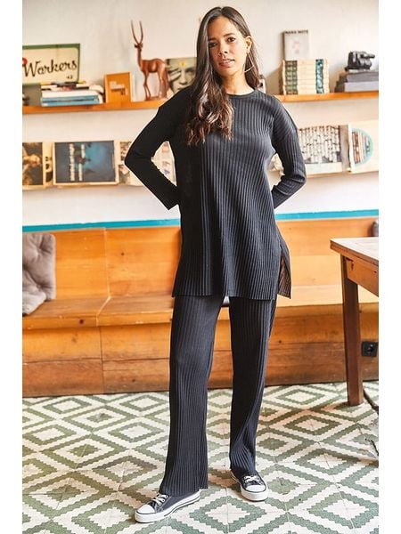 Olalook 2-częściowy zestaw w kolorze czarnym rozmiar: M. Czarne spodnie materiałowe Olalook, bez wzorów, z materiału. Za 43.78 zł.