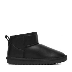 Śniegowce DeeZee. Czarne śniegowce DeeZee, bez wzorów, bez zapięcia. Za 249.99 zł.