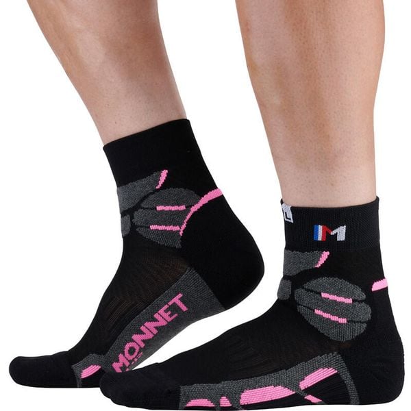 Skarpetki Monnet Mid Expert. Czerwone skarpetki MONNET, bez wzorów. Za 113.00 zł.