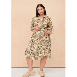 Sukienka Lukrecja Plus Size Dva 5. Sukienki blue shadow, plus size, bez wzorów, bez kołnierzyka, plus size, bez ramiączek. Za 369.90 zł.