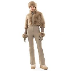 Damski kombinezon narciarski retro z imitacją futra Siroko Val Gardena-W Camel. Brązowe kombinezony SIROKO, na zimę, m, bez wzorów, z materiału, retro, bez kołnierzyka, bez ramiączek. Za 870.00 zł.