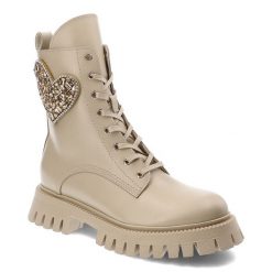 Beżowe Botki Chebello Eleganckie Obuwie Damskie Z Pięknym Sercem. Brązowe botki CheBello, z aplikacjami, eleganckie, bez obcasa, bez zapięcia. Za 499.00 zł.