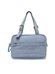 Patrizia Pepe Torebka 2B0125/L152P Błękitny. Niebieskie torebki klasyczne Patrizia Pepe, bez wzorów, ze skóry, bez dodatków. Za 1,529.00 zł.