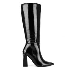 Kozaki Nine West. Czarne kozaki Nine West, bez wzorów, bez obcasa, na słupku, bez zapięcia. Za 329.99 zł.
