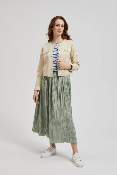 Jeansowa kurtka beżowa. Brązowe kurtki MOODO, m, bez wzorów, z jeansu, bez kaptura. W wyprzedaży za 62.99 zł.