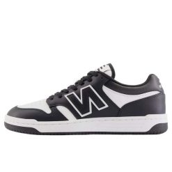 Buty Lifstyle New Balance Sneaker - Dla Kobiet Damskie. Brązowe buty do biegania New Balance, bez wzorów, bez zapięcia, do biegania. Za 421.60 zł.