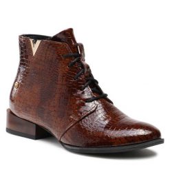 Botki Maciejka. Brązowe botki Maciejka, bez wzorów, bez obcasa, na płaskiej podeszwie, bez zapięcia. Za 329.99 zł.