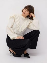 Wełniany sweter - złamana biel. Swetry Reserved, l, bez wzorów, z kaszmiru, bez ramiączek. W wyprzedaży za 179.99 zł.