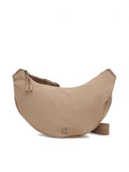 Calvin Klein Jeans Torebka Luna Nylon Sling Bag LV04K3095G Beżowy. Brązowe listonoszki Calvin Klein Jeans, bez wzorów, z jeansu, bez dodatków. Za 179.99 zł.