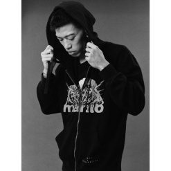 MANTO bluza z kapturem TREASURE ZONE czarna. Czarne bluzy MANTO, bez wzorów, bez ramiączek, z kapturem. Za 299.00 zł.