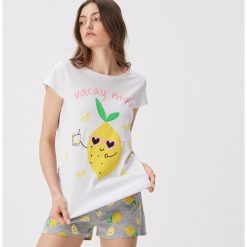 Dwuczęściowa piżama Vacay mood - Biały. Piżamy marki Sinsay. Za 39.99 zł.