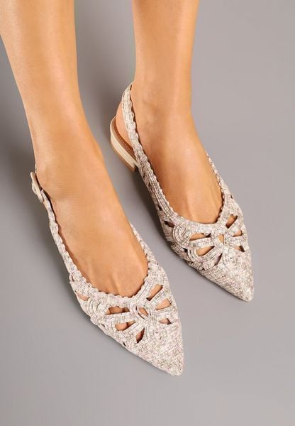 Beżowe Sandały Slingback z Szydełkową Cholewką z Metalicznymi Przeszyciami Frolette. Brązowe sandały Renee, bez wzorów, z jeansu, eleganckie, bez obcasa, na płaskiej podeszwie, bez zapięcia. Za 99.99 zł.