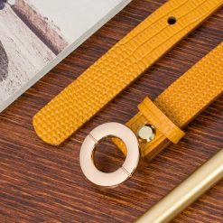Skórzany pasek damski do spodni sukienki musztardowa skóra nat 1,8 cm Beltimore O16 : Kolory - żółty, złoty, Rozmiar pasków - r.110-125 cm. Żółte paski bez wzorów, ze skóry. Za 49.99 zł.