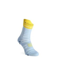 Skarpety biegowe Compressport Pro Racing v4.0 UL Run High. Niebieskie skarpetki Compressport, bez wzorów. Za 78.99 zł.
