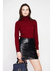 C& Jo Golf w kolorze bordowym rozmiar: 42. Czerwone swetry C& Jo, bez wzorów, ze splotem, klasyczne, bez ramiączek. Za 170.47 zł.