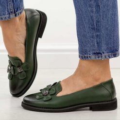 Zielone półbuty damskie Jezzi 25128-3. Zielone półbuty wsuwane Jezzi, na jesień, bez wzorów, z jeansu, casualowe, z okrągłym noskiem, bez obcasa, na płaskiej podeszwie. Za 199.00 zł.