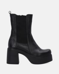 CZARNE SZTYBLETY NA PLATFORMIE ANIZ23-51 BLK. Czarne botki Venezia, bez wzorów, ze skóry, bez obcasa, na platformie, bez zapięcia. Za 539.00 zł.