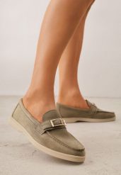 Zielone Mokasyny z Prostokątną Metaliczną Ozdobą Aeleorane. Zielone mokasyny Born2be, z aplikacjami, z jeansu. Za 119.99 zł.