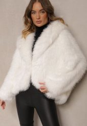 Biała Kurtka Futerko w Eleganckim Stylu Vortilae. Białe kurtki Renee, bez wzorów, z futra, eleganckie, bez kaptura. W wyprzedaży za 198.74 zł.