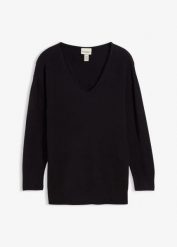 Długi sweter oversize z rozcięciami po bokach. Czarne swetry bonprix, bez wzorów, prążkowane, bez ramiączek. Za 94.99 zł.