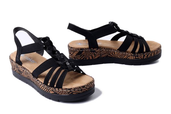 RIEKER V3902-00 black, sandały damskie. Czarne sandały Rieker, bez wzorów, bez obcasa, bez zapięcia. Za 299.90 zł.