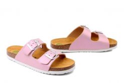 DR. BRINKMANN 500059-42 rosa, klapki damskie. Czerwone klapki Dr. Brinkmann, bez wzorów, bez obcasa, bez zapięcia. Za 157.17 zł.