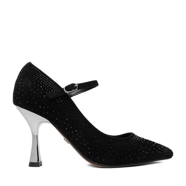 Szpilki Nine West. Czarne szpilki Nine West, bez wzorów, bez obcasa, na szpilce, bez zapięcia. Za 249.99 zł.