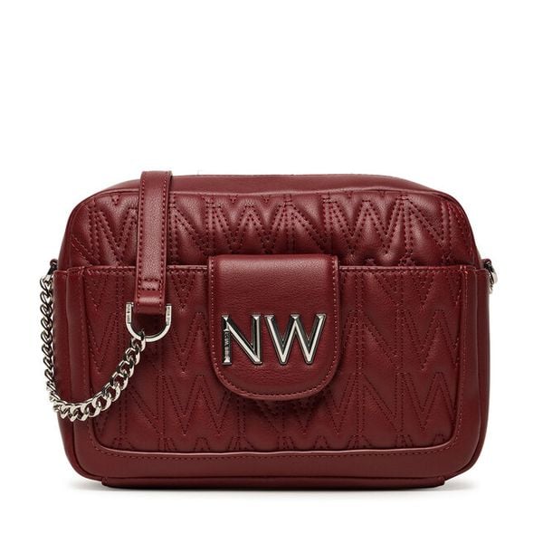 Torebka Nine West. Czerwone listonoszki Nine West, bez wzorów, bez dodatków. Za 208.99 zł.
