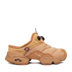 Klapki Reebok. Brązowe klapki Reebok, bez wzorów, bez obcasa, bez zapięcia. Za 649.99 zł.