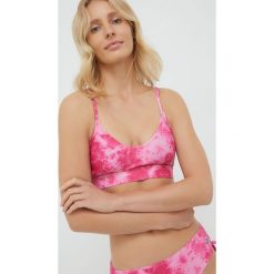 Colourwear biustonosz kąpielowy kolor różowy lekko usztywniona miseczka. Czerwone bikini Colourwear, bez wzorów. W wyprzedaży za 76.99 zł.