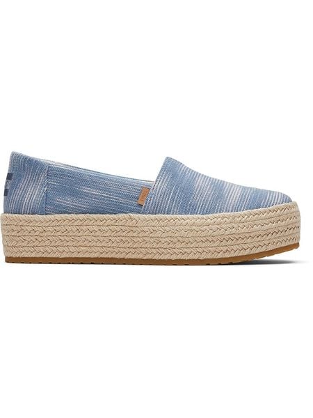 TOMS Espadryle w kolorze błękitnym rozmiar: 36. Niebieskie espadryle TOMS, bez wzorów, bez obcasa, na platformie. Za 158.47 zł.