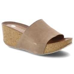 Klapki damskie Armodo, cholewka ze skóry naturalnej zamszowej z szerokim paskiem na wysokim koturnie, beżowe, 40311. Brązowe klapki Armodo, bez wzorów, ze skóry, bez obcasa, na koturnie, bez zapięcia. Za 299.00 zł.