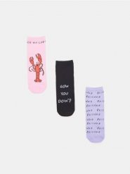Skarpetki bawełniane Friends 3 pack - wielobarwny. Skarpetki Sinsay, bez wzorów, z bawełny. Za 15.99 zł.