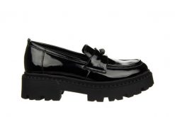 Mokasyny Bayla-159 4897 090-P Czarny Naplak 159162, Skóra lakierowana - 36. Czarne mokasyny Bayla, bez wzorów, z lakierowanej skóry. W wyprzedaży za 314.10 zł.
