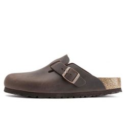 Klapki Birkenstock Boston Leoi Dorosłych. Brązowe klapki Birkenstock, bez wzorów, bez obcasa, bez zapięcia. Za 549.00 zł.