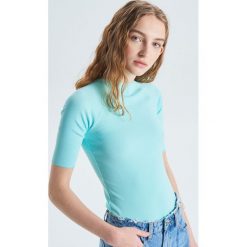 Bluzka z krótkim rękawem - Turkusowy. Bluzki marki Cropp. Za 29.99 zł.