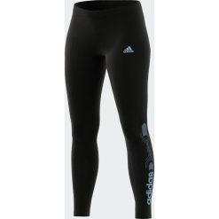 Legginsy fitness damskie Adidas. Legginsy adidas, bez wzorów, z bawełny, klasyczne. W wyprzedaży za 89.99 zł.