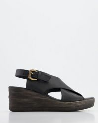 SANDAŁY NA KOTURNIE 7808 PELLE NERO. Sandały Venezia, bez wzorów, ze skóry, bez obcasa, na koturnie, bez zapięcia. Za 249.00 zł.