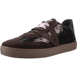 Buty VICTORIA 1126246V Brązowy. Brązowe buty trekkingowe VICTORIA, ze skóry, bez zapięcia. Za 323.99 zł.